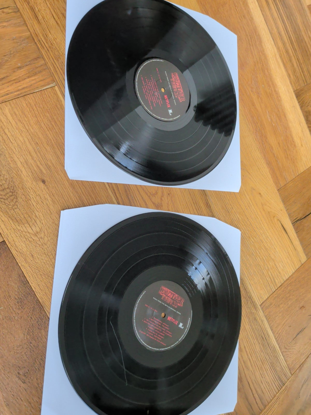 Stranger Things  Original Soundtrack Vinyl Lp X 2  2017 - READ DESCRIPTION