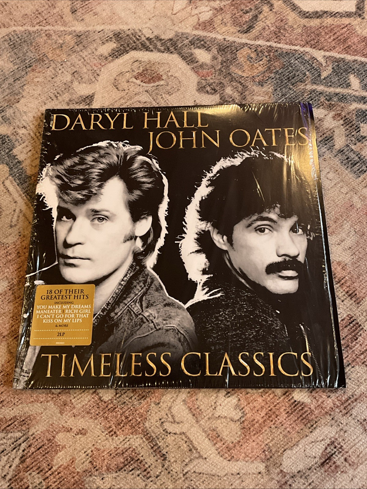 Timeless Classics by Daryl Hall & John Oates (Record, 2018)