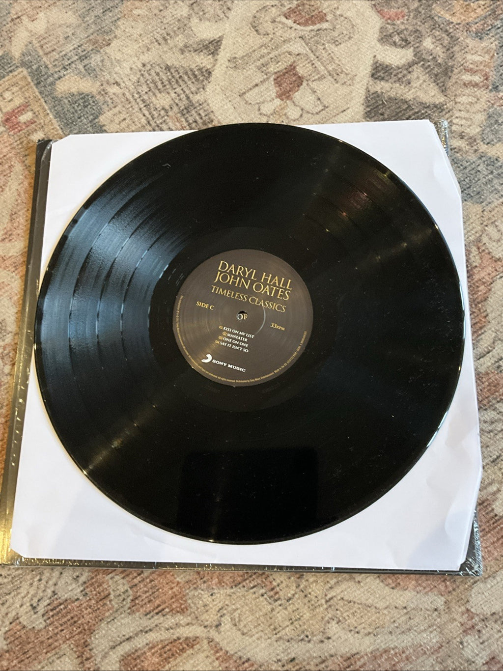 Timeless Classics by Daryl Hall & John Oates (Record, 2018)