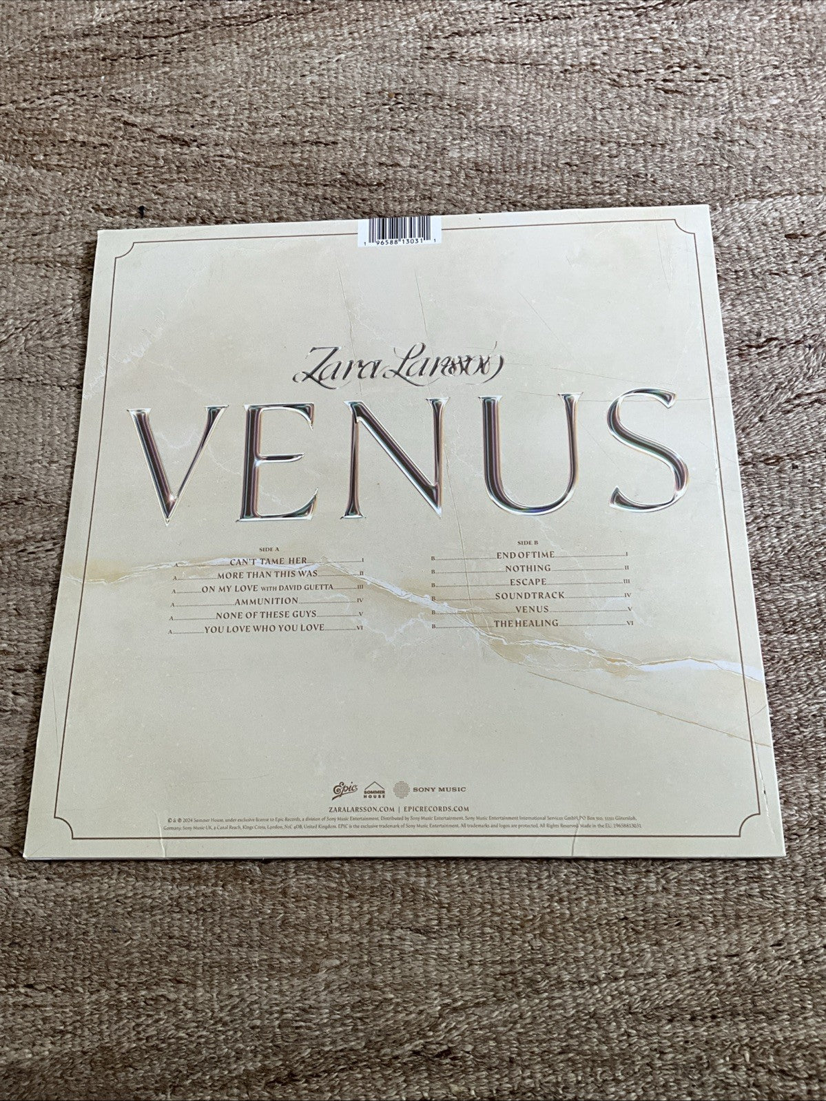 Various - Venus (Red/Black Marble Vinyl) [VINYL]